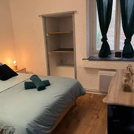 *le Blue Rock* T2 Centre Historique De * Bergerac